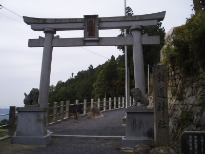 飯道神社
参道もきれいで、りっぱな神社でした。
