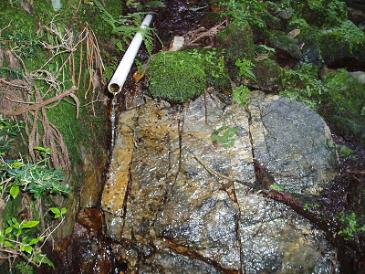 ここまで、しんどい思いをしての御褒美みたいな。
雨が少なかったせいか、前より水量が少ないような。