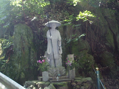 弘法大師像です。