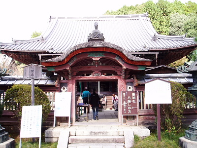 本堂です。帰りになりましたがお参りをしました。