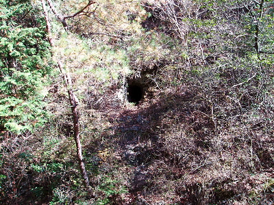 2010/11/21 10:53:29 水抜通風穴跡