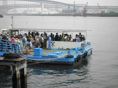 いつもは１５分ごとですが、今日は特別にピストン運送をしてくれました。