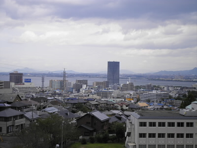 へんな道ばかり走ったので、ここで初めて琵琶湖を見ました。