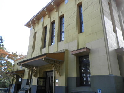 やっと着きました。出発して１時間半ほど、がんばりました。この後、三角くじの抽選会があり、５等でコーラとペンをいただきました。
