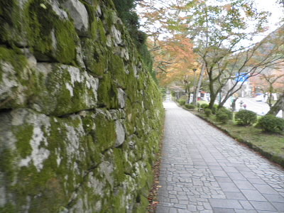 京阪坂本から石畳の道が続きます。
この辺り、ほんとにいい雰囲気です。