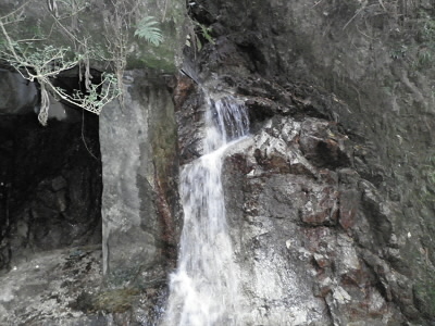 崇福寺跡の金仙滝です。
