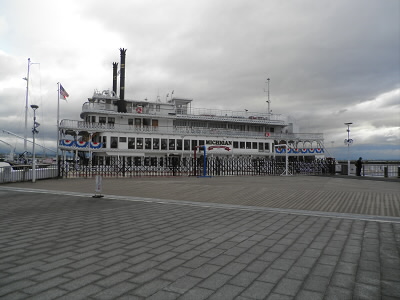 ミシガン。
外輪船で、気分はカントリーです。