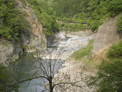 亀岡から保津峡下りが通る保津峡です。