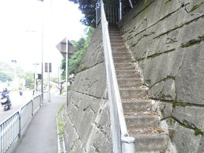 2012/07/30 07:42:46 逢坂山の陸橋へ
