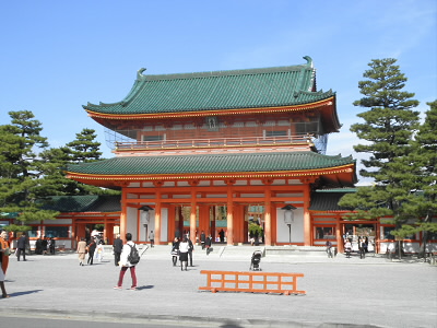 七五三で着飾った子供たちがいました。