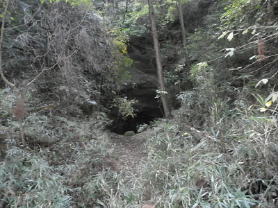 2012/11/18 11:27:51 花崗岩洞窟