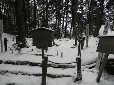 こちらがわに上がってくる人は誰もなし。