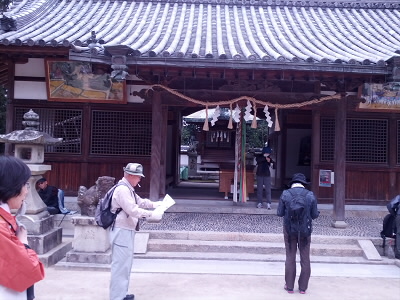 京阪御用達みたいな神社です。
このあたりで出発するときはいつもここからです。