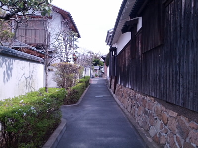 このあたりで一本北の道にはいったので、旧市街を堪能できませんでした。
残念。