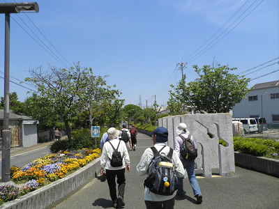 西三荘と言えば、松下電器なんですが。
早く、元気になってくれないと、技術者が余っていない仕方がない。
