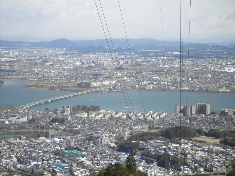 良く晴れてきました。
草津の局が聞いているかなと思って、CQを出しましたが、応答がなく残念でした。