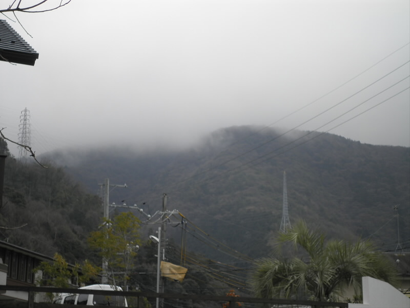 2014/03/02 10:55:44 山頂は雲のなか。