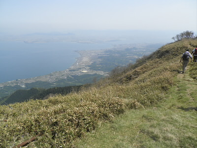 下山のコースは展望が抜群。