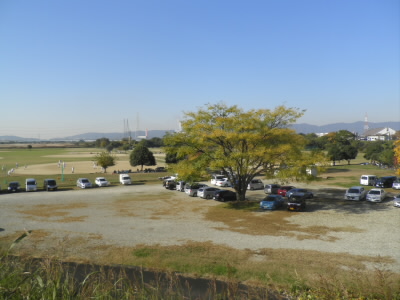 野球の試合が開催されてました。