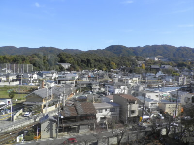 最上階からの展望です。６階相当です。
宇治の街が一望です。
