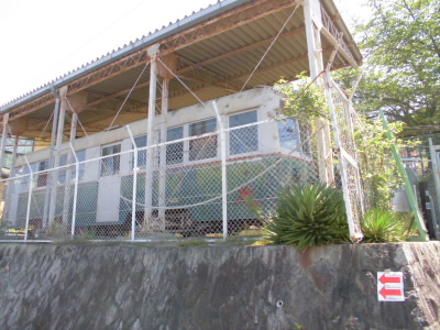 保育園に市電が保存されていました。
路面電車は、今また見直されていますが、車が多くては本領を発揮できない
