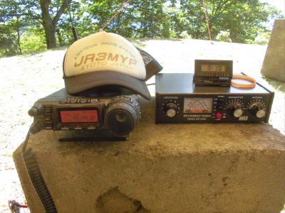 三角点ではこんな感じで運用しました。
これは、ターフの中です。