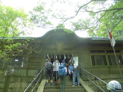 ホントにやっと着きました。
