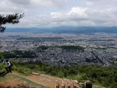 火床までくると、京都市内が一望です。