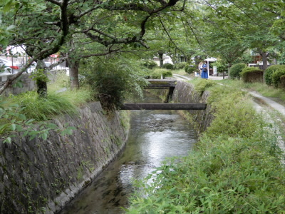 ここでも観光客が少ないです。