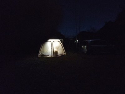 夜のテントサイト
