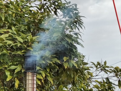 煙突の先っぽは自作です。
ダイソーで買ったのがちょうどはまりました。