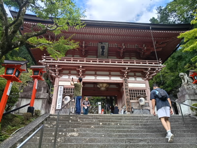 山門。