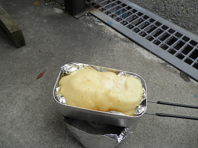 だいぶ膨らんできました。
あまり膨らまないつもりだったのに、予想外です。
香りに少し焦げの感じがしています。